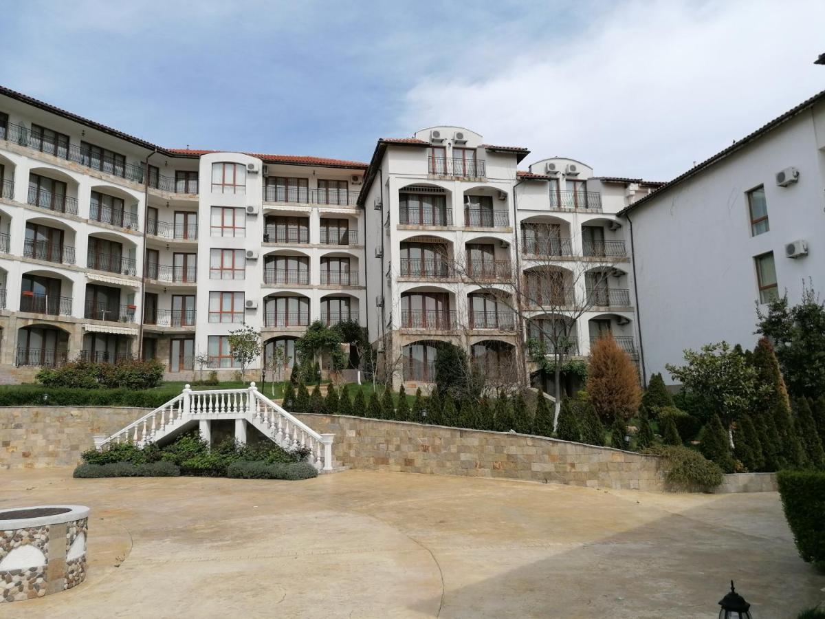Triumph Holiday Village Sveti Vlas Exterior photo