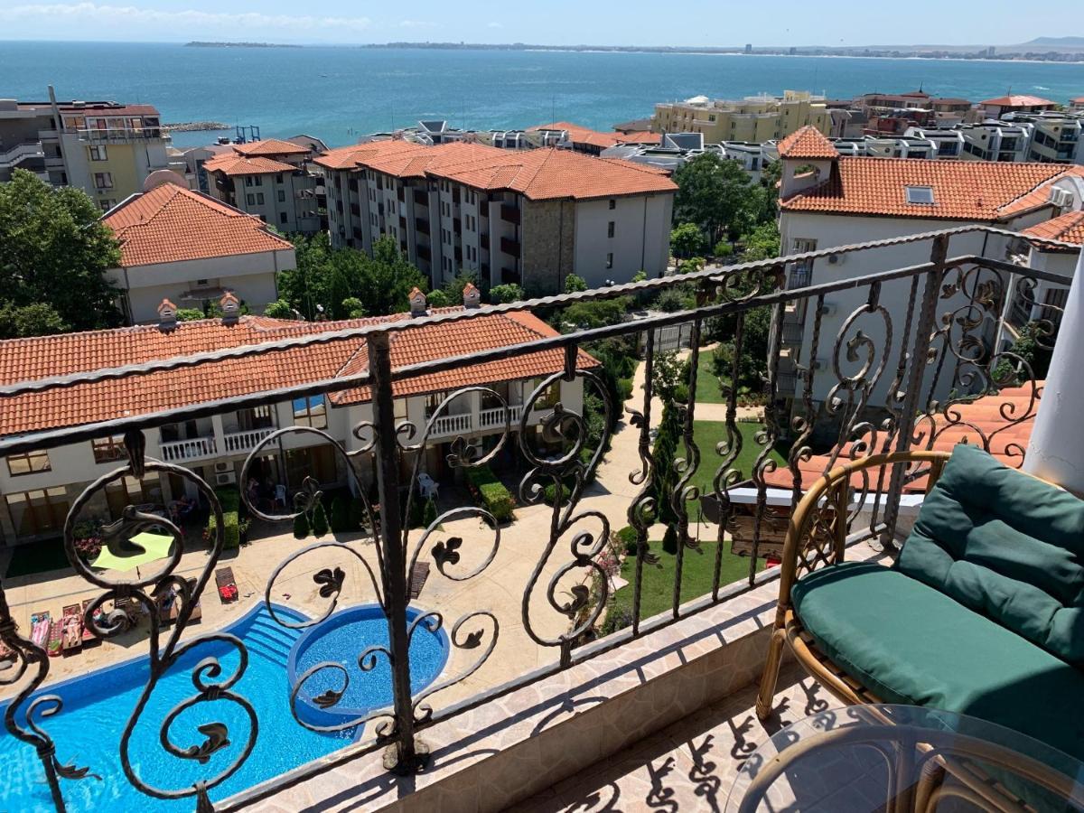 Triumph Holiday Village Sveti Vlas Exterior photo